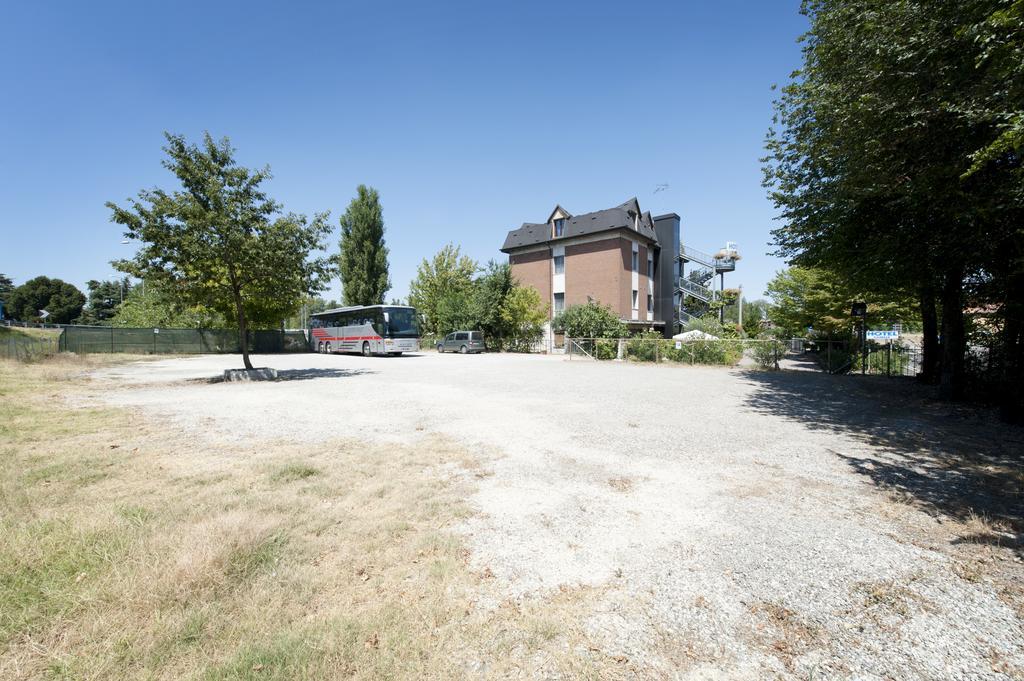 Hotel Caselle San Lazzaro di Savena Kültér fotó